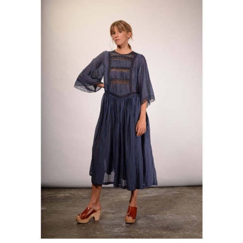 NWT ~ V.DE.VINSTER Dress